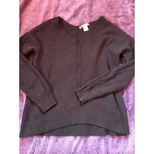 Kaisley Olive Green V Neck Sweater SZ M